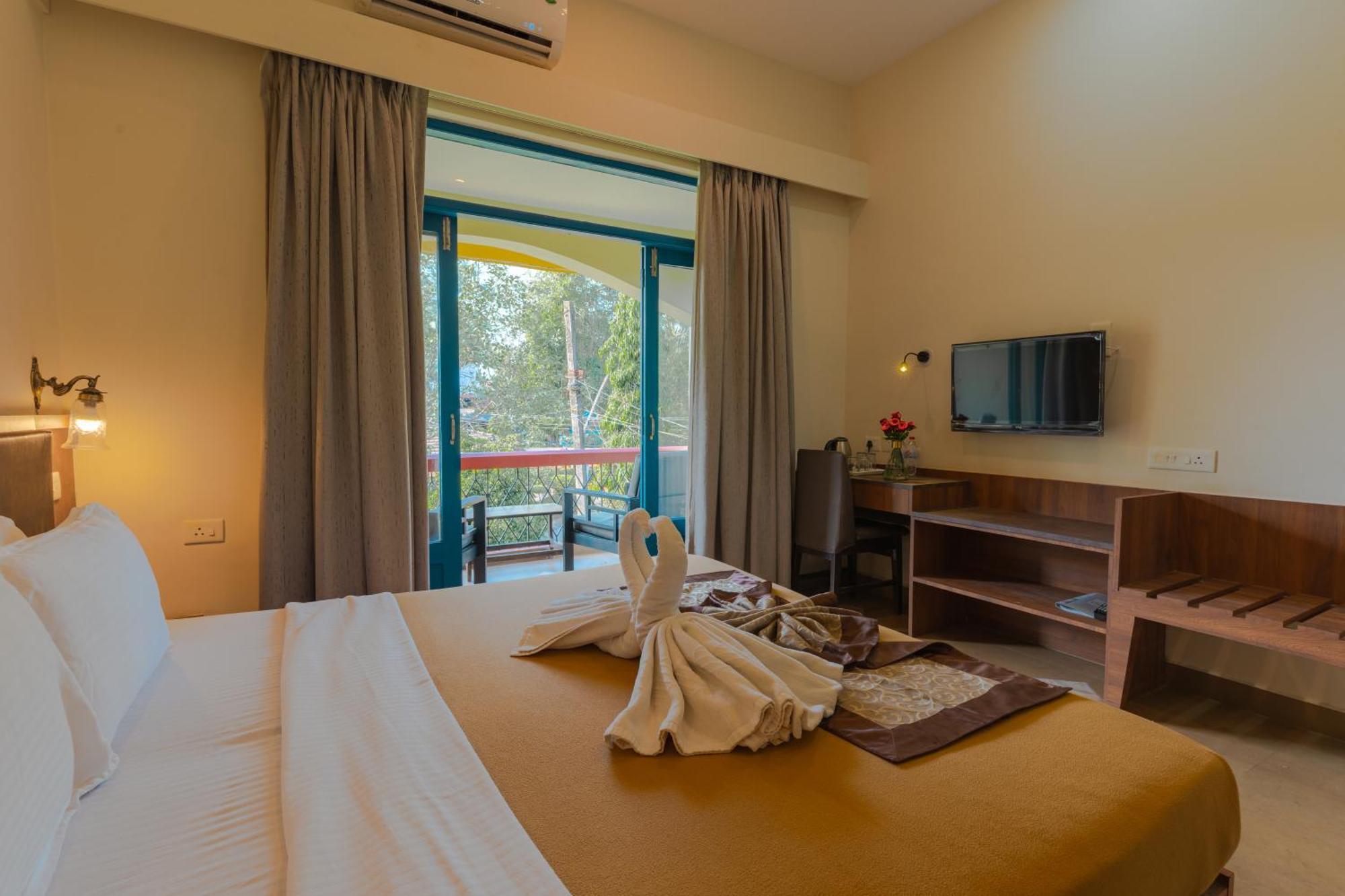 Superior Double or Twin Room Garden View